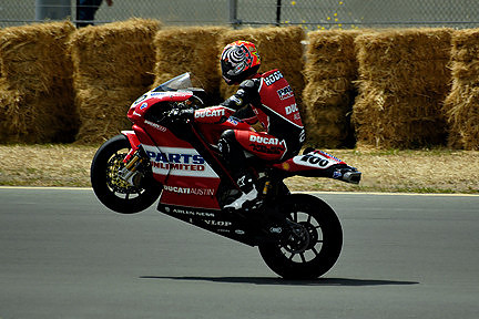 AMA Superbikes Race at Infineon